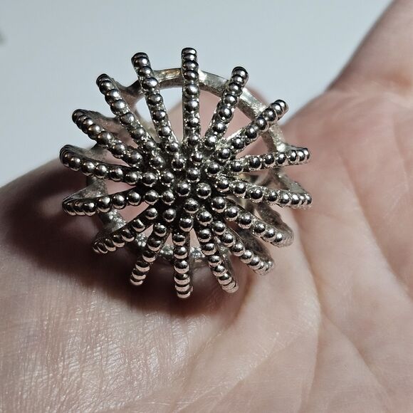 Silver Tone Art Deco Dome-like Statement Ring Size 8 - Picture 1 of 13